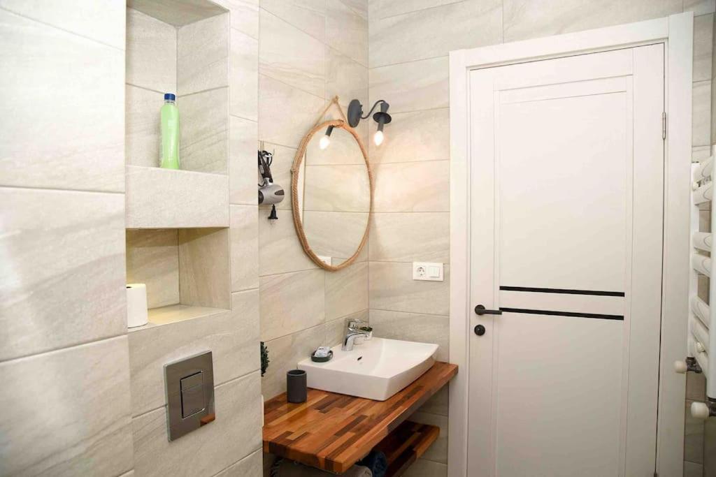 New! Cozy Stylish With Breathtaking View Daire *
