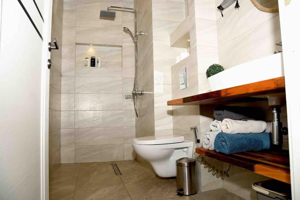 New! Cozy Stylish With Breathtaking View Апартаменти *